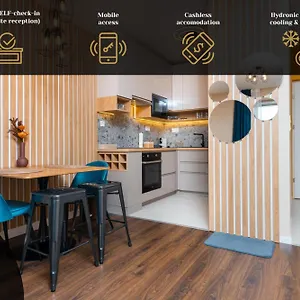 Waterfront By Urbanrent Apartment Budapest