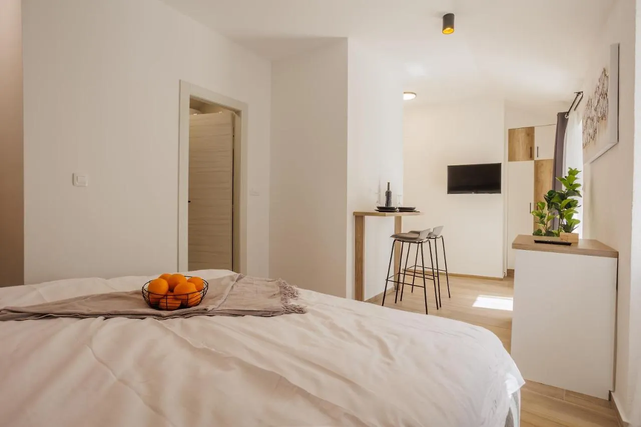 Apartments Piritus Split