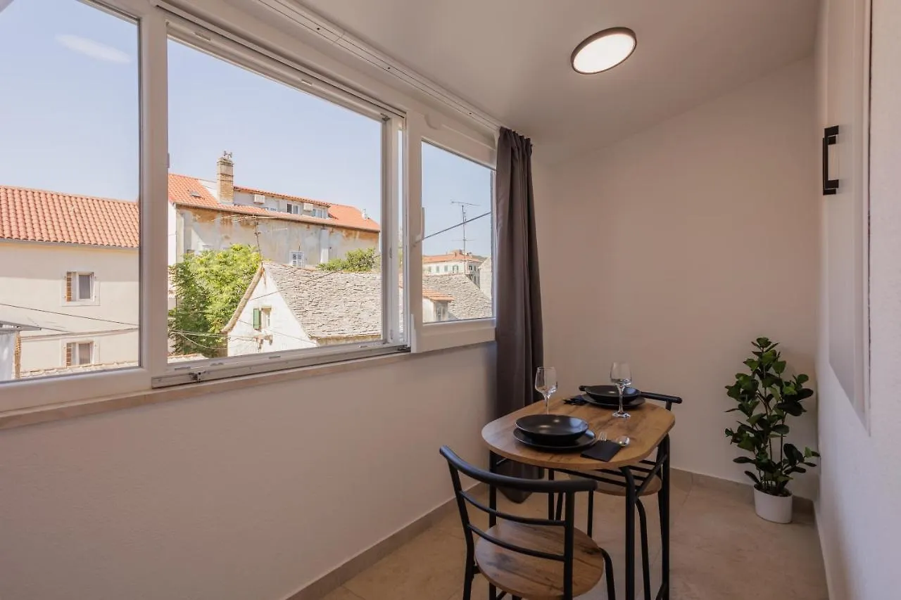 Apartments Piritus Split