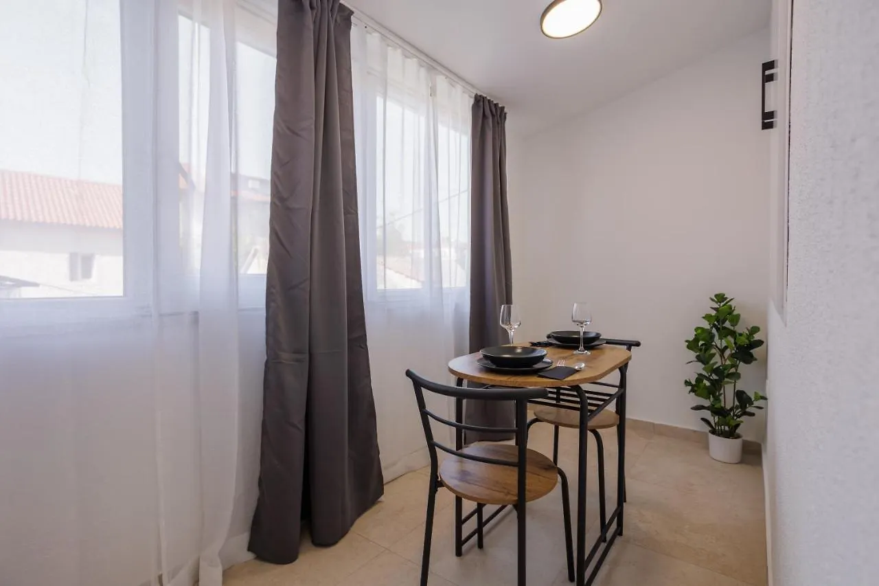 Apartments Piritus Split 0*,  Croatia